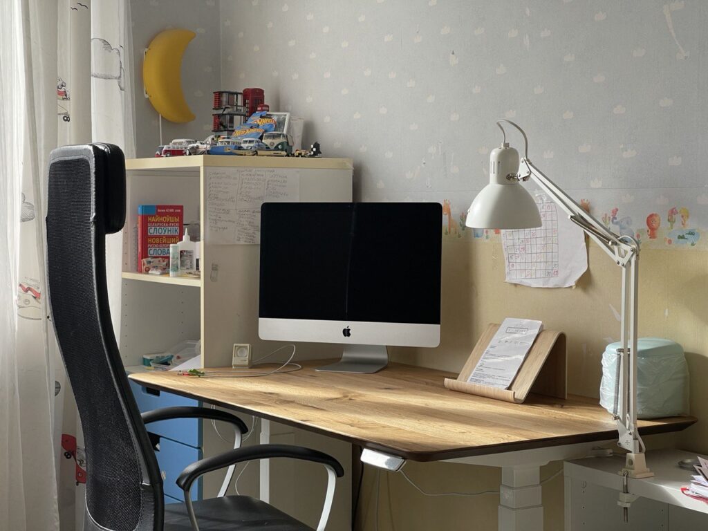 Стол регулируемый Smart Slim wn
